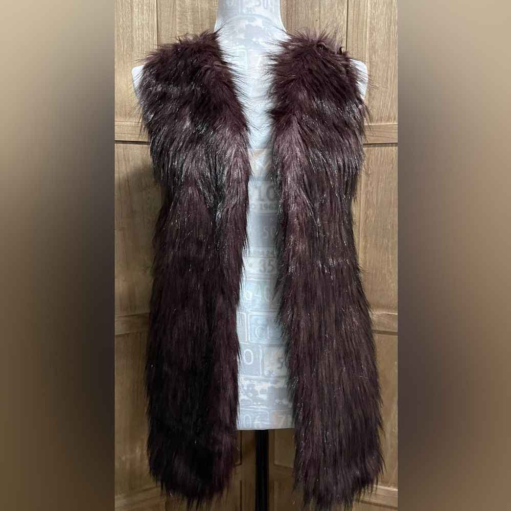 Sebby Collection Faux Fur Vest. Aubergine Ribbed Knit Back.